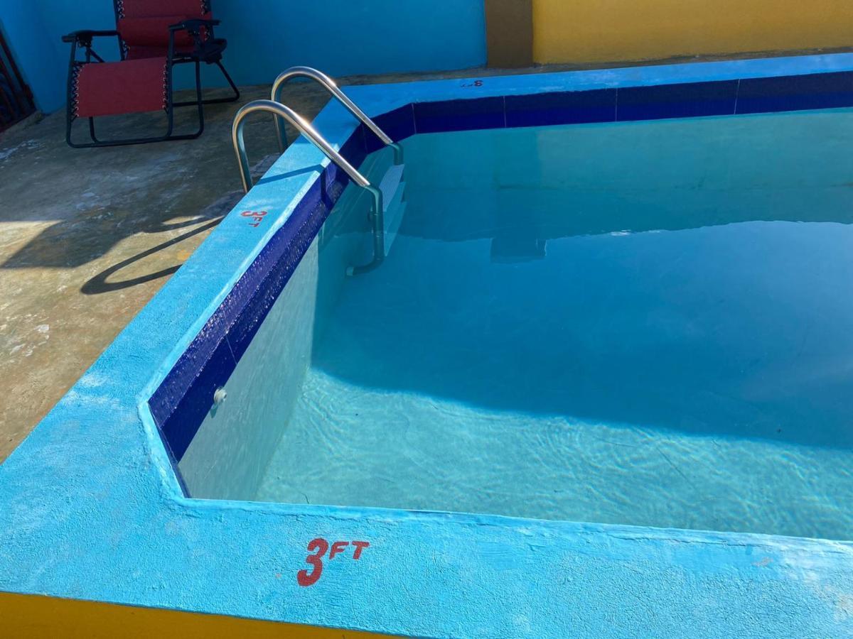 Paradise Villa Sleep 6 Private Pool オーチョ・リオス エクステリア 写真